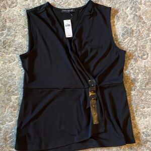 Banana Republic Factory women’s faux wrap sleeveless shirt in black, nwt, size M